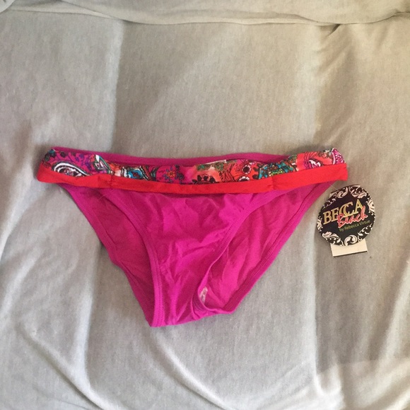 Brand new Becca Beach bikini - Picture 4 of 4